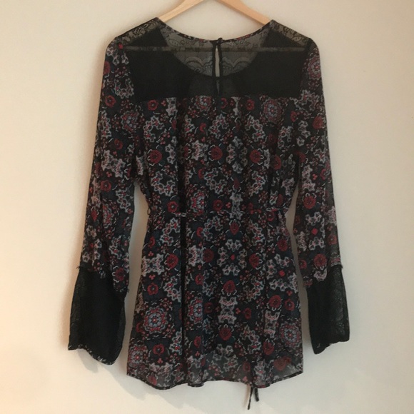 Wendy Bellissimo Black Lace Flower Blouse - Picture 15 of 16